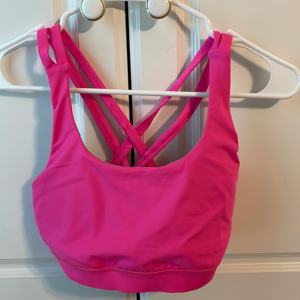 Barbie pink lululemon sports bra